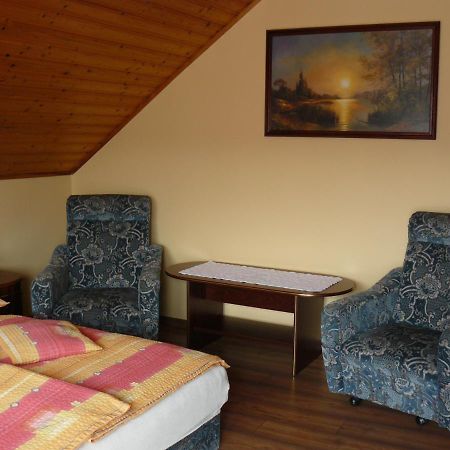 Zsuzsi Apartman 佐洛卡罗斯 外观 照片