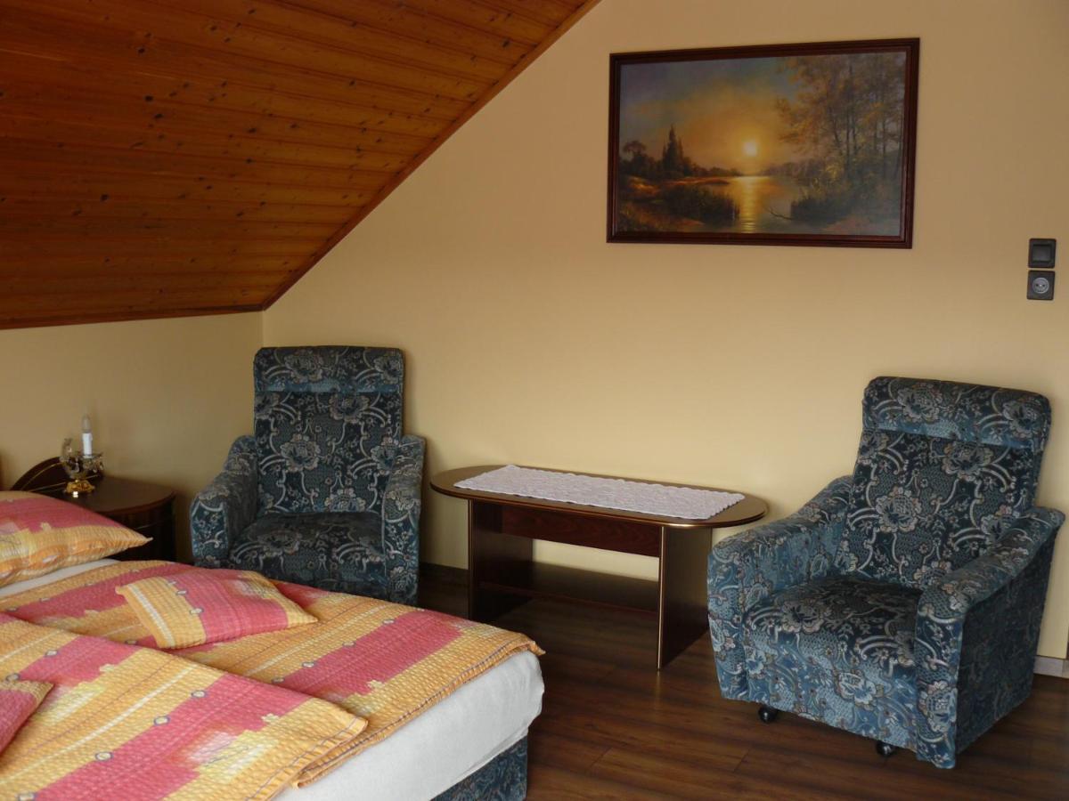 Zsuzsi Apartman 佐洛卡罗斯 外观 照片